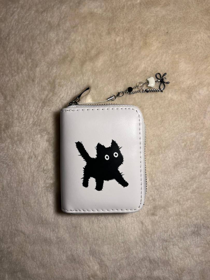 جزدان القطة الاسود