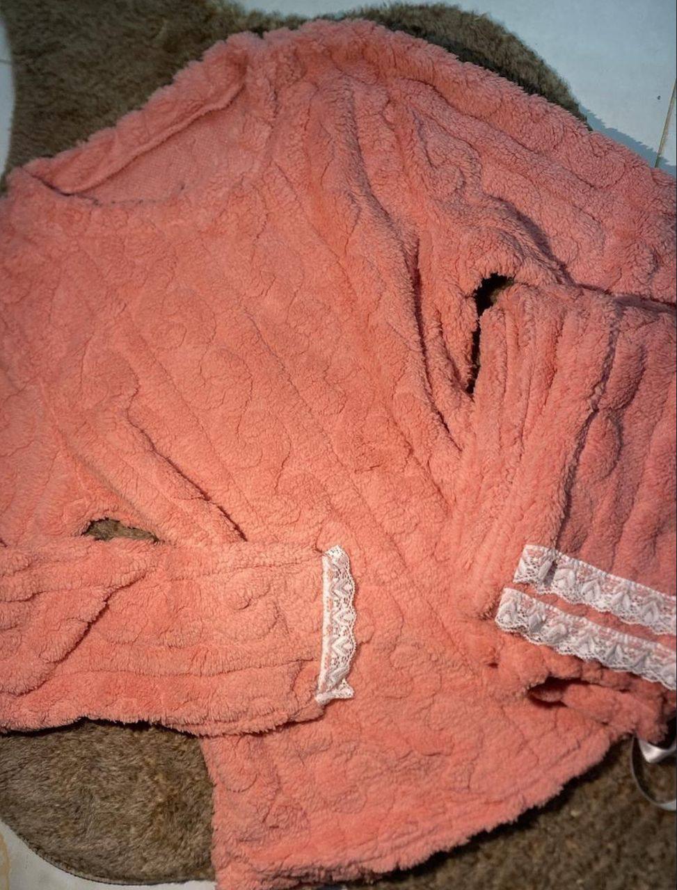 بيجامة بينك